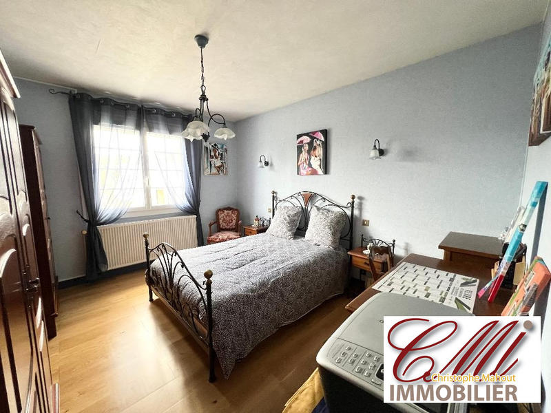 Maison - 217 m² - 8 pièces