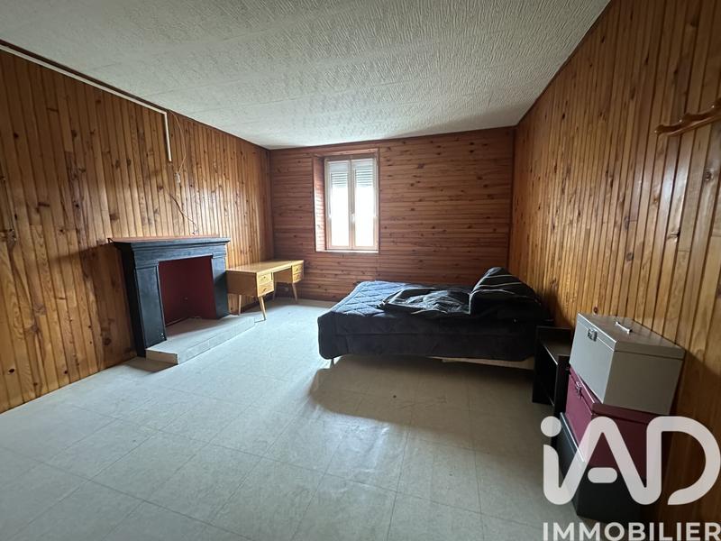 Maison - 250 m² - 6 pièces