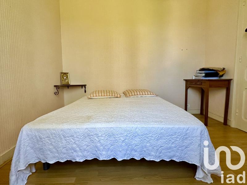 Maison - 202 m² - 9 pièces