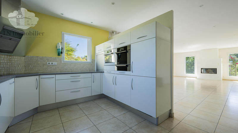 Maison - 162 m² - 6 pièces