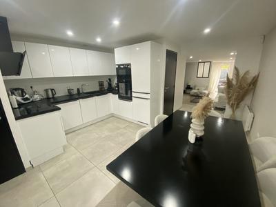 Duplex - 77 m² - 4 pièces