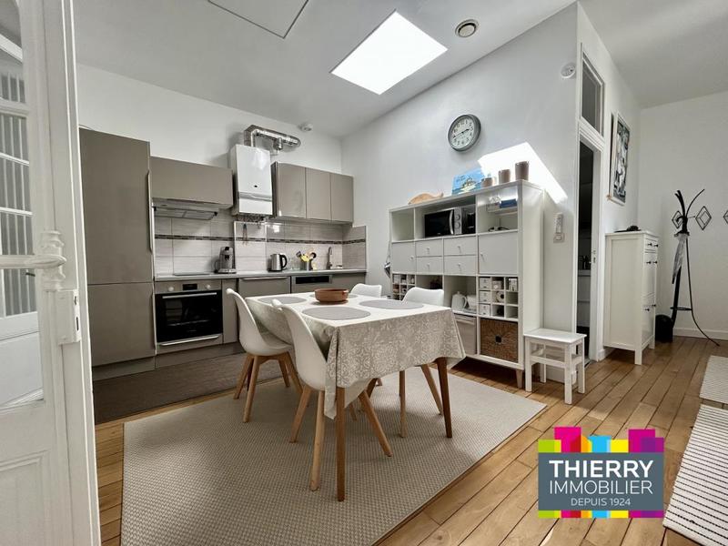 Appartement - 64 m² - 3 pièces