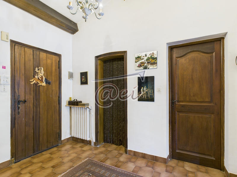 Villa - 214 m² - 7 pièces