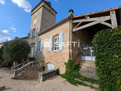 Maison de maîtres - 263 m² - 11 pièces