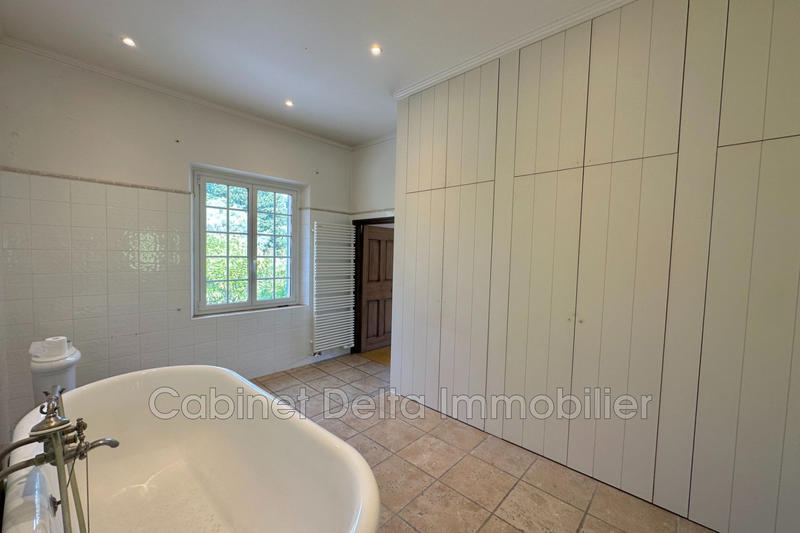 Bastide - 400 m² - 15 pièces