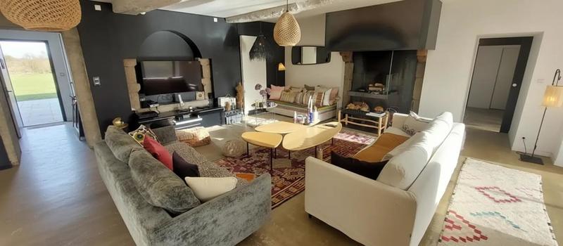 Maison - 300 m² - 7 pièces