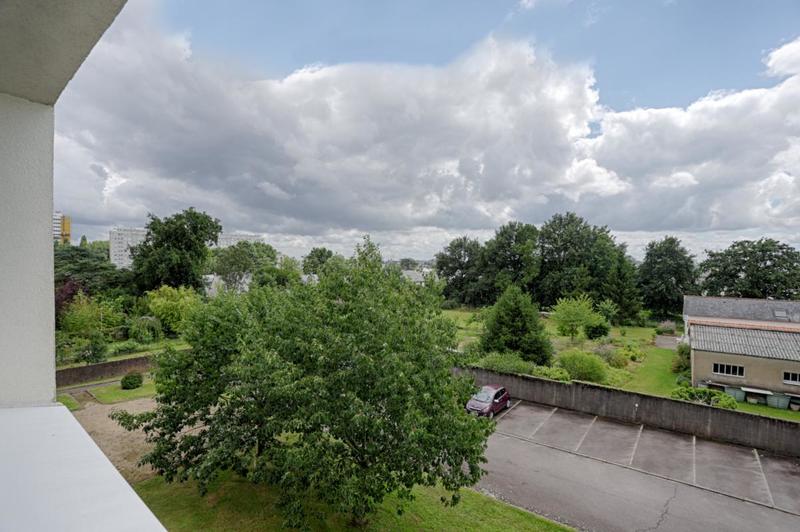 Appartement - 84 m² - 5 pièces