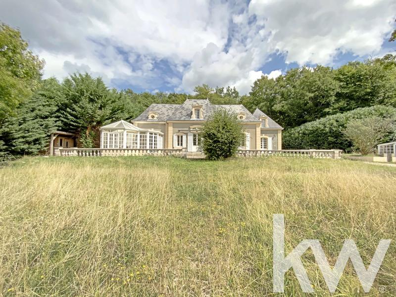 Manoir - 172 m² - 11 pièces