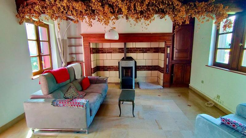 Maison - 239 m² - 10 pièces