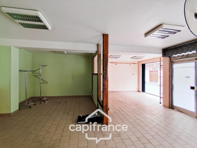 Local commercial - 179 m² - 5 pièces