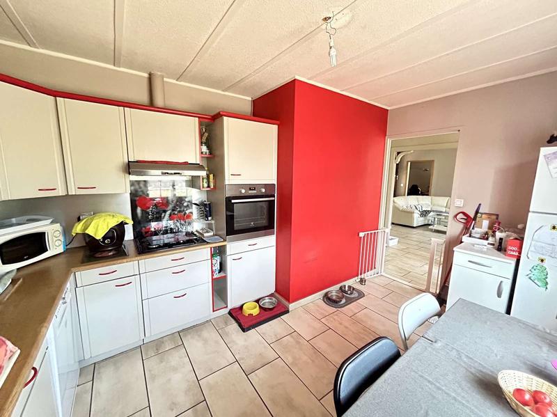 Maison traditionnelle - 90 m² - 5 pièces