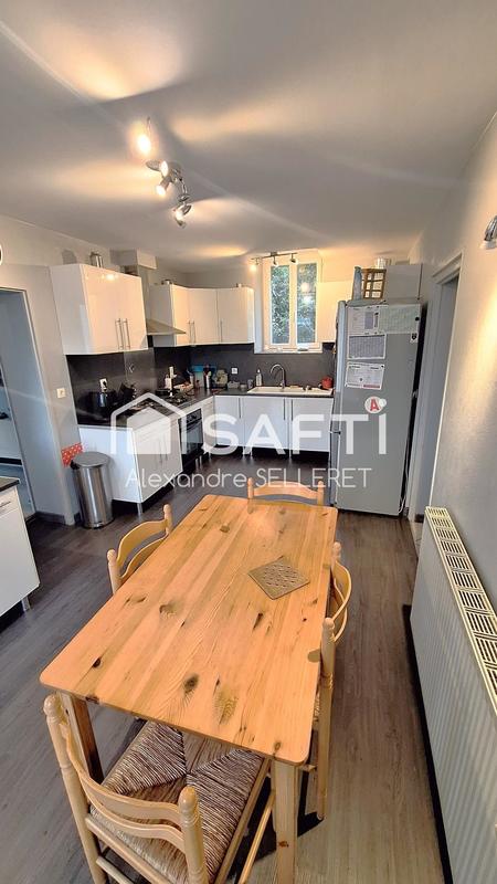 Maison - 121 m² - 4 pièces