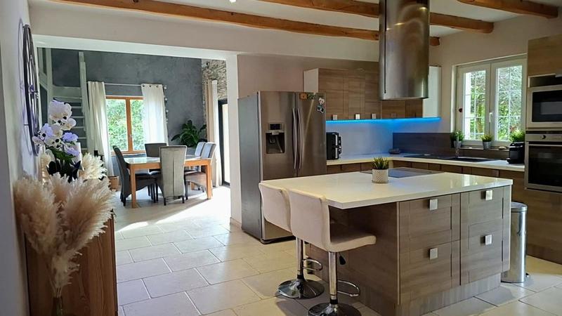 Maison - 147 m² - 5 pièces