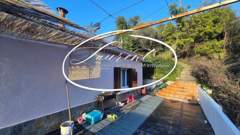 Immeuble - 134 m² - 6 pièces