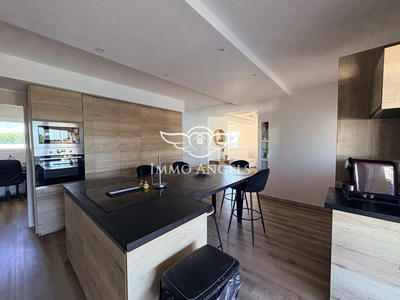 Maison traditionnelle - 144 m² - 5 pièces