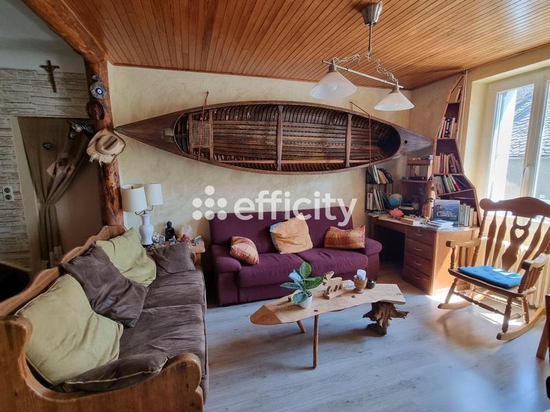 Maison - 145 m² - 10 pièces