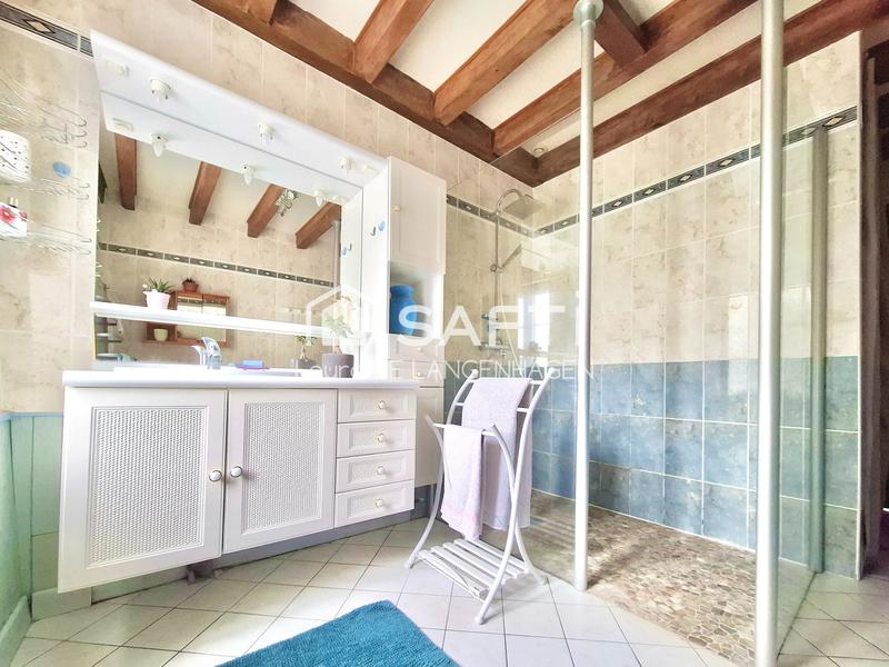 Maison - 202 m² - 7 pièces