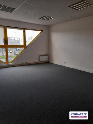 Bureau - 61 m²