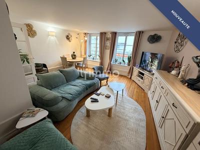 Maison - 97 m² - 3 pièces