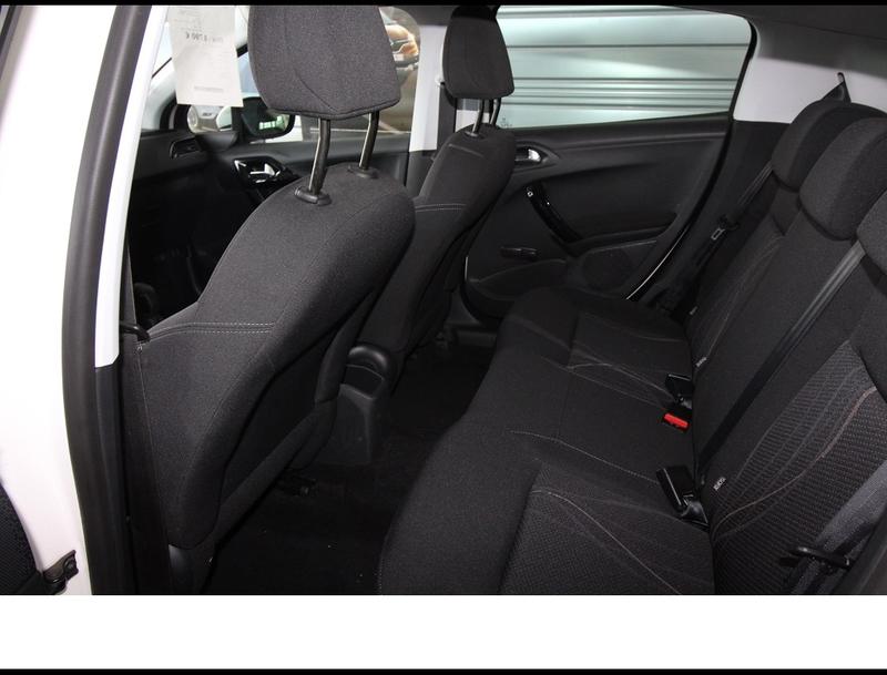 Peugeot 208 1.6 E-Hdi 92 Active