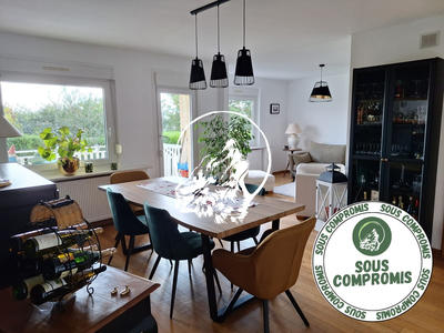 Appartement - 99 m² - 6 pièces