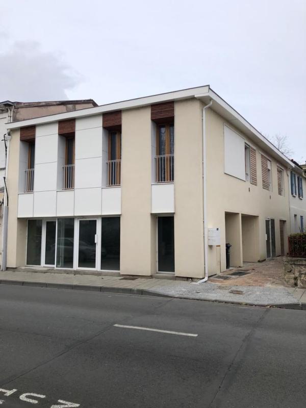 Local commercial - 106 m²