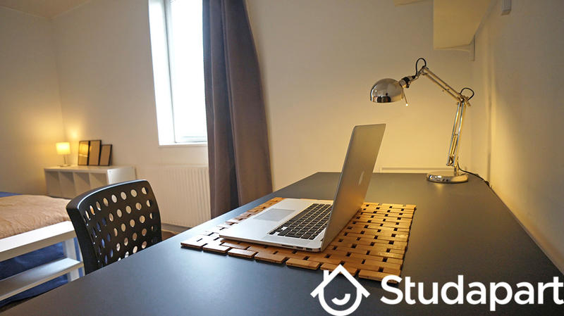 Chambre - 11 m² - 1 pièce