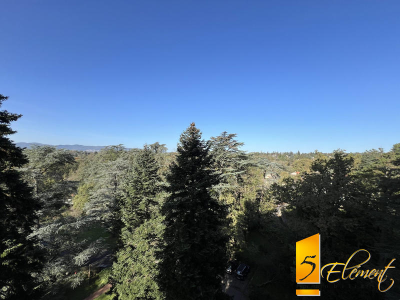 Appartement - 77 m² - 3 pièces