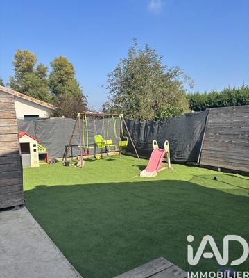 Maison - 95 m² - 5 pièces