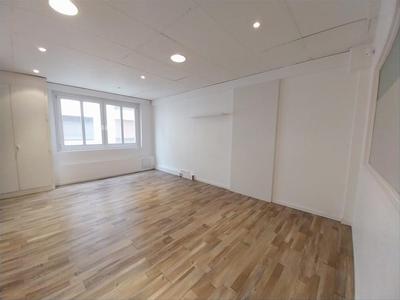 Local d'activités - 290 m² - 10 pièces