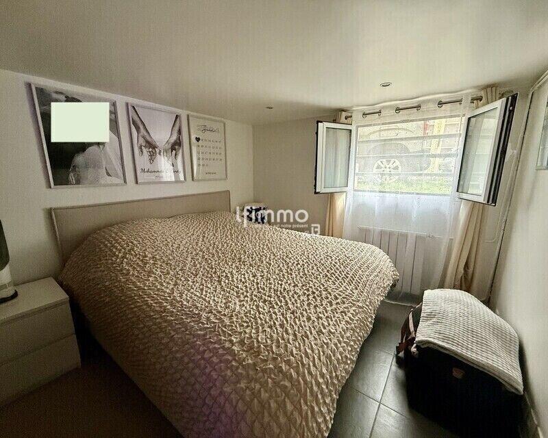 Maison - 177 m² - 8 pièces