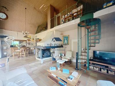 Maison ancienne - 186 m² - 8 pièces