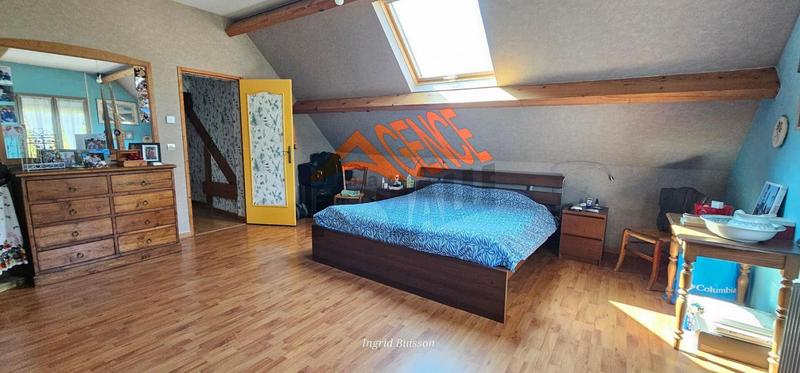 Maison - 170 m² - 9 pièces