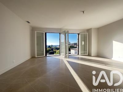 Appartement - 118 m² - 5 pièces