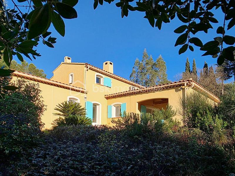 Maison - 157 m² - 7 pièces