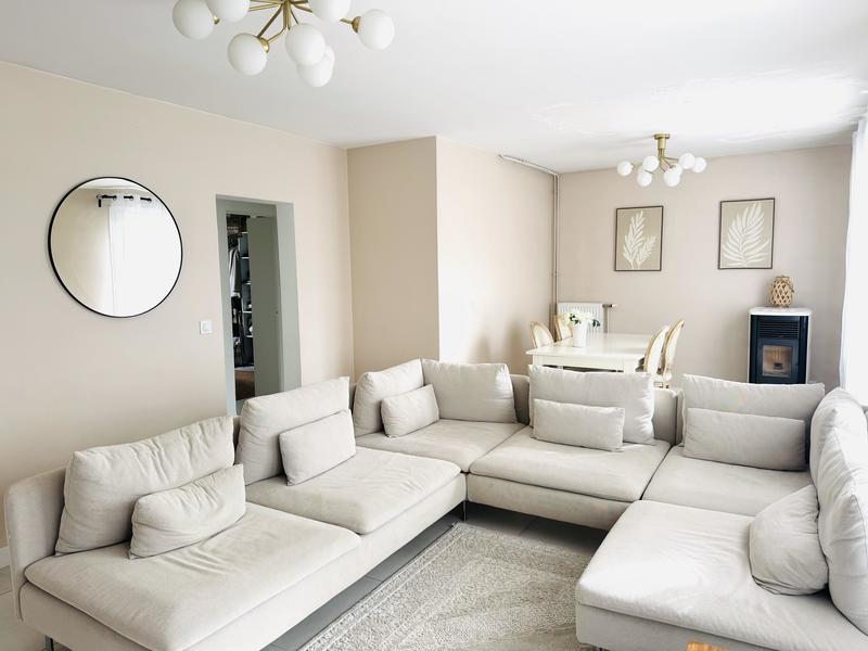 Maison - 95 m² - 5 pièces