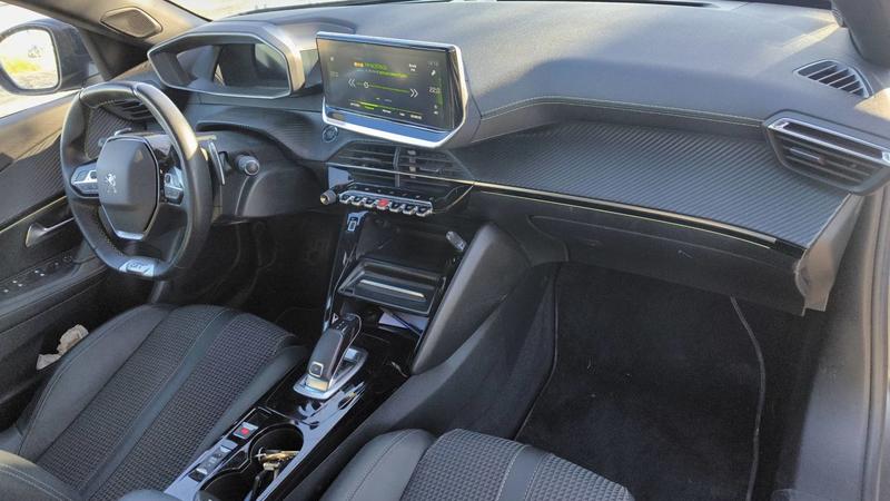 Peugeot 2008 1.2 PureTech 130 Eat8 Gt