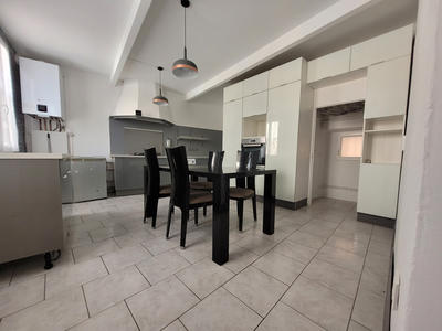 Maison - 140 m² - 7 pièces