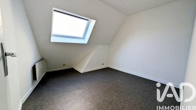 Maison - 248 m² - 9 pièces