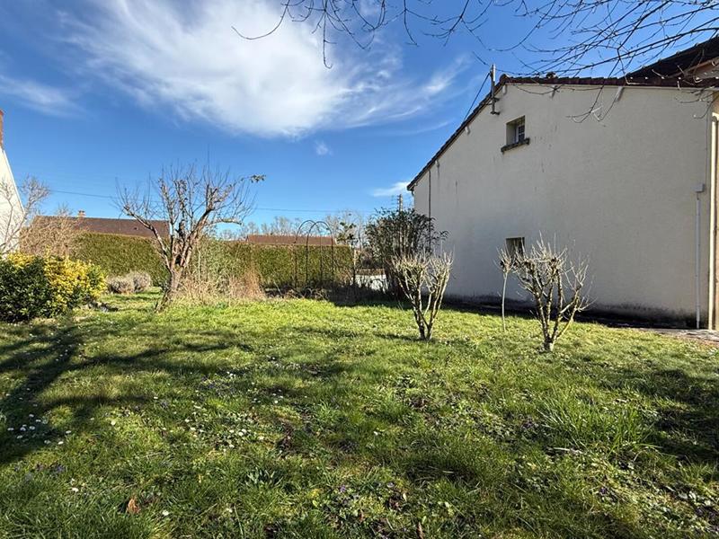 Maison - 221 m² - 10 pièces