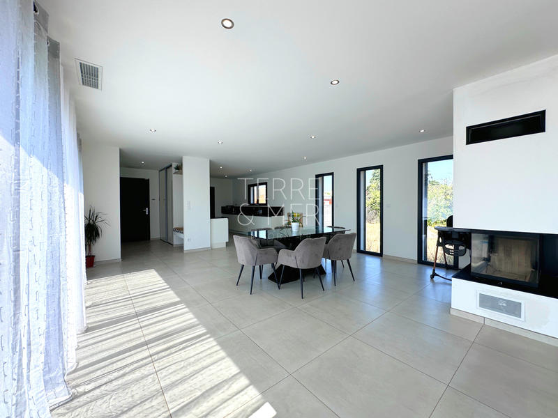 Maison - 170 m² - 5 pièces