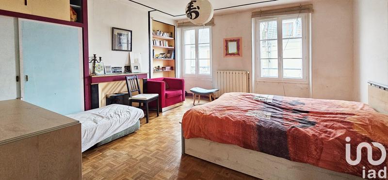 Maison - 190 m² - 8 pièces