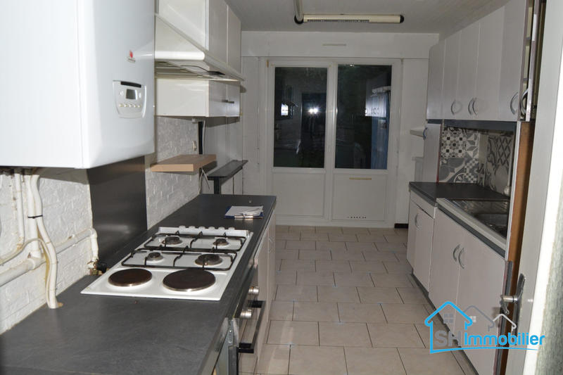 Maison - 90 m² - 5 pièces