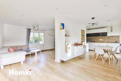 Maison - 87 m² - 5 pièces