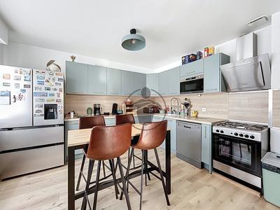 Maison - 131 m² - 7 pièces