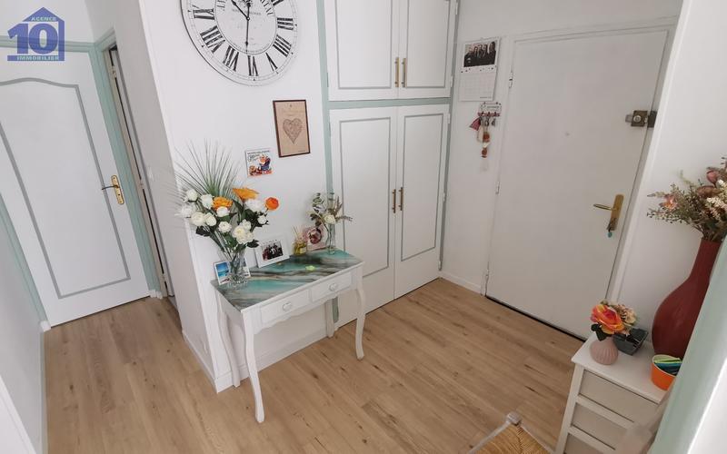 Appartement - 81 m² - 3 pièces