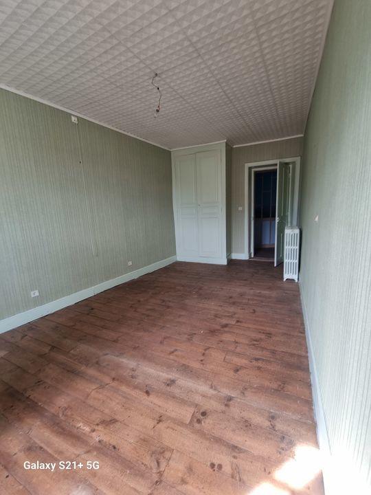 Maison de village - 250 m² - 10 pièces