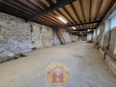 Local commercial - 260 m² - 1 pièce