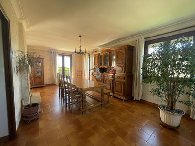 Maison - 159 m² - 7 pièces