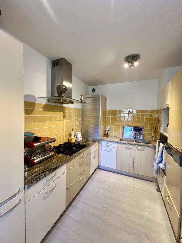 Appartement - 80 m² - 3 pièces